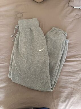 Nike joggers